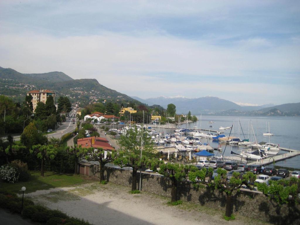 Hotel Casa Immacolata Verbania Exterior foto
